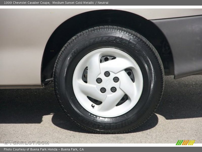 Medium Sunset Gold Metallic / Neutral 1999 Chevrolet Cavalier Coupe
