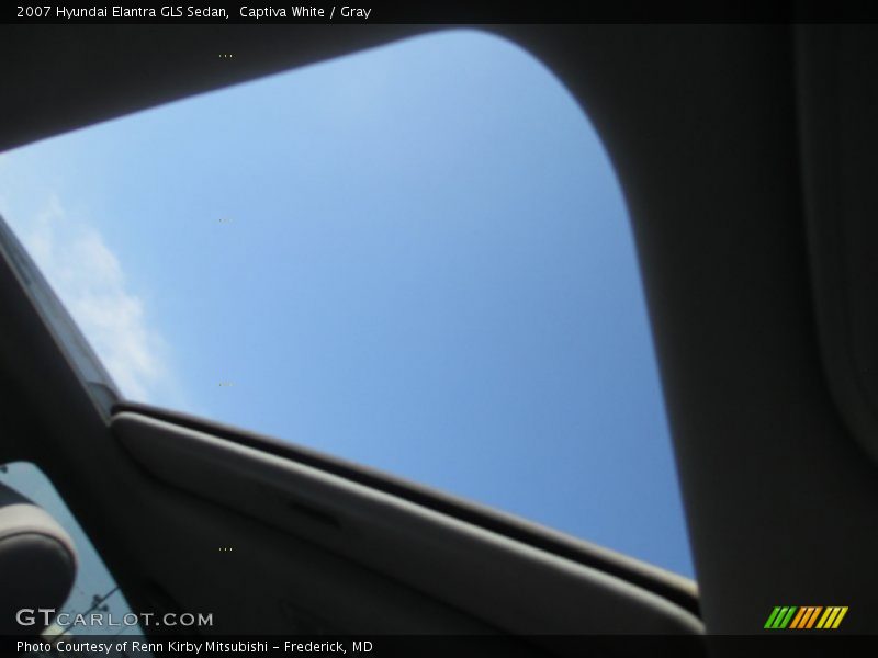 Captiva White / Gray 2007 Hyundai Elantra GLS Sedan