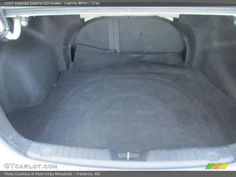 Captiva White / Gray 2007 Hyundai Elantra GLS Sedan