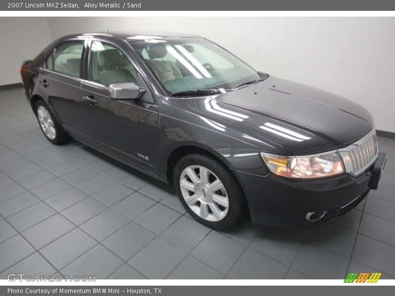 Front 3/4 View of 2007 MKZ Sedan