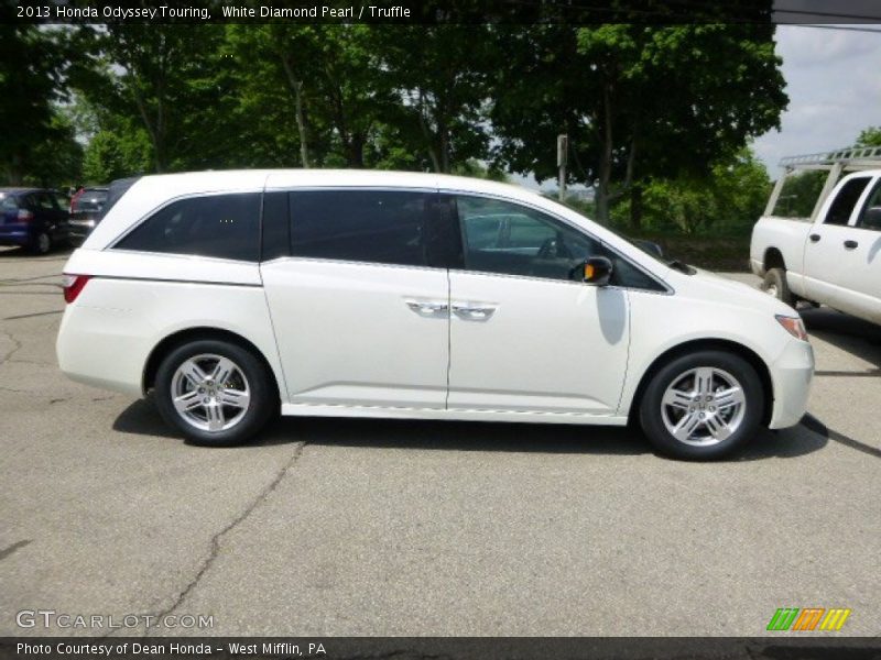 White Diamond Pearl / Truffle 2013 Honda Odyssey Touring