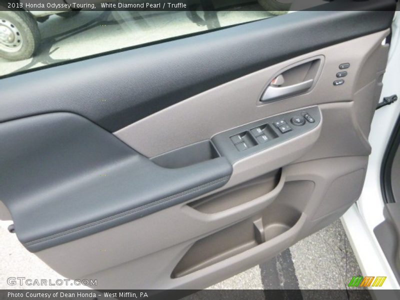 White Diamond Pearl / Truffle 2013 Honda Odyssey Touring
