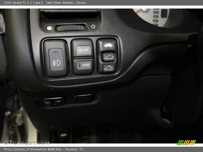 Controls of 2003 TL 3.2 Type S