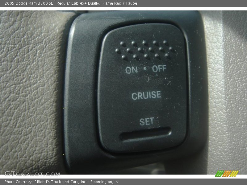 Controls of 2005 Ram 3500 SLT Regular Cab 4x4 Dually