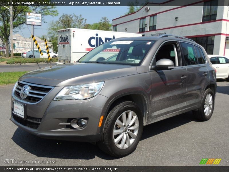 Alpine Gray Metallic / Charcoal 2011 Volkswagen Tiguan SE 4Motion