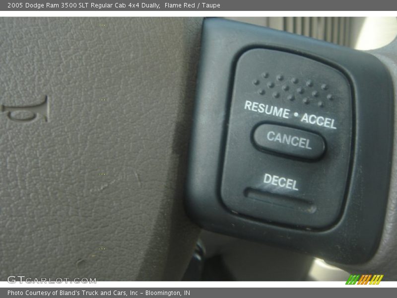 Controls of 2005 Ram 3500 SLT Regular Cab 4x4 Dually