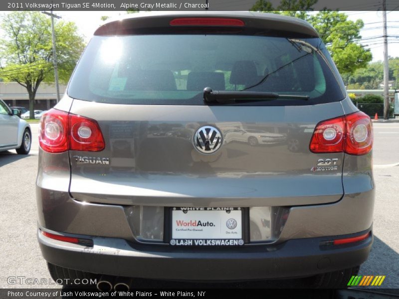 Alpine Gray Metallic / Charcoal 2011 Volkswagen Tiguan SE 4Motion