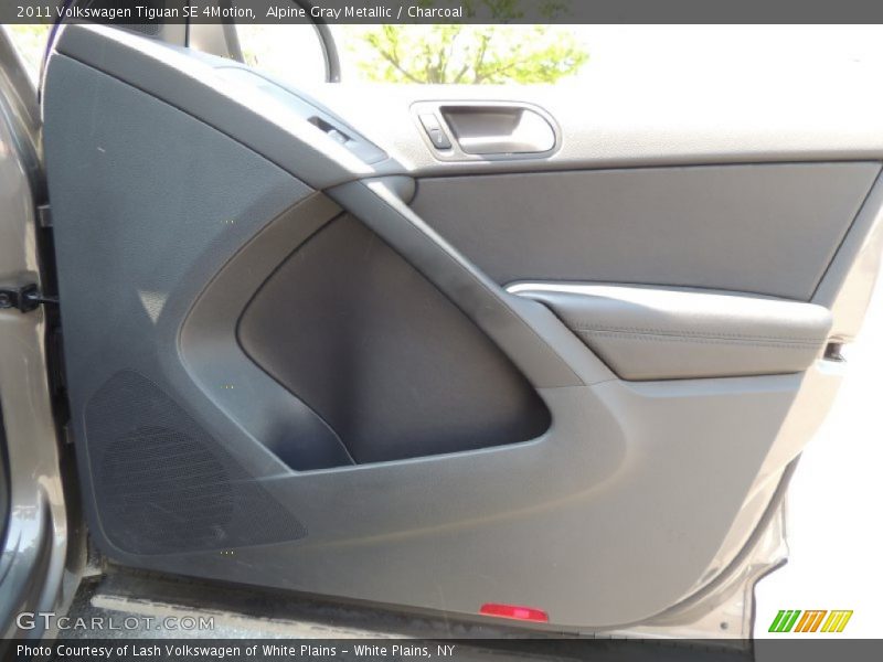Alpine Gray Metallic / Charcoal 2011 Volkswagen Tiguan SE 4Motion