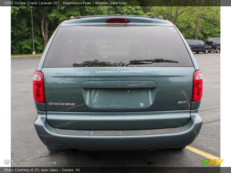 Magnesium Pearl / Medium Slate Gray 2005 Dodge Grand Caravan SXT