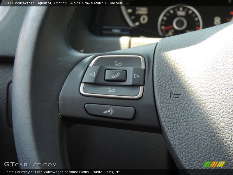 Alpine Gray Metallic / Charcoal 2011 Volkswagen Tiguan SE 4Motion