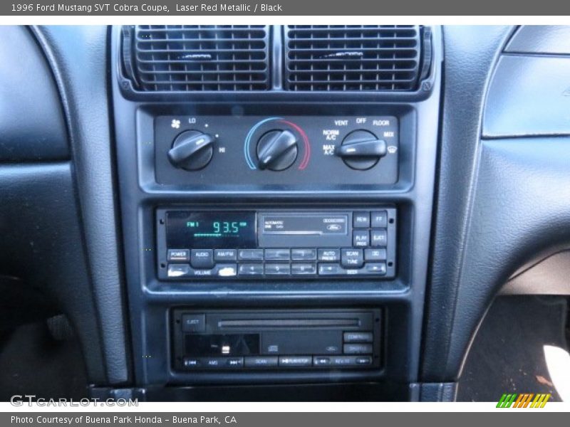 Controls of 1996 Mustang SVT Cobra Coupe