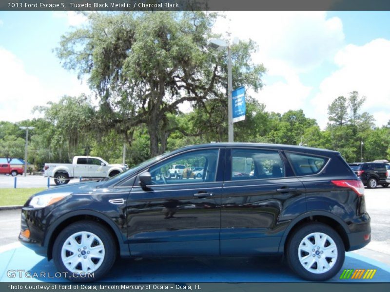 Tuxedo Black Metallic / Charcoal Black 2013 Ford Escape S