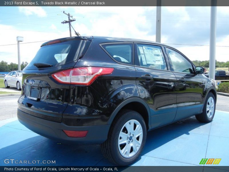 Tuxedo Black Metallic / Charcoal Black 2013 Ford Escape S