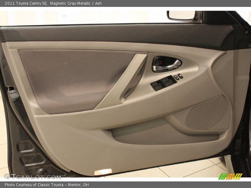 Magnetic Gray Metallic / Ash 2011 Toyota Camry SE