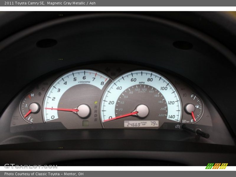 Magnetic Gray Metallic / Ash 2011 Toyota Camry SE