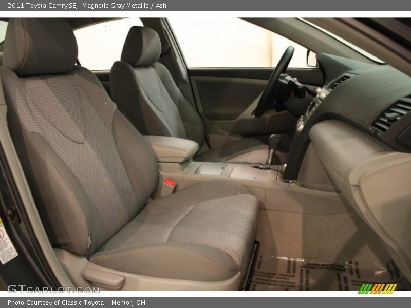 Magnetic Gray Metallic / Ash 2011 Toyota Camry SE