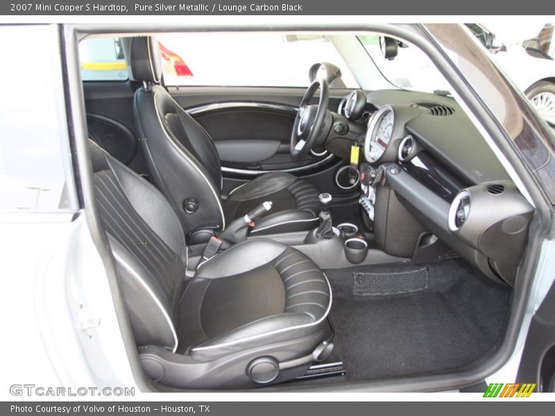 Front Seat of 2007 Cooper S Hardtop