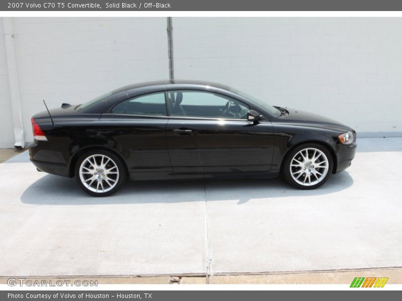 Solid Black / Off-Black 2007 Volvo C70 T5 Convertible