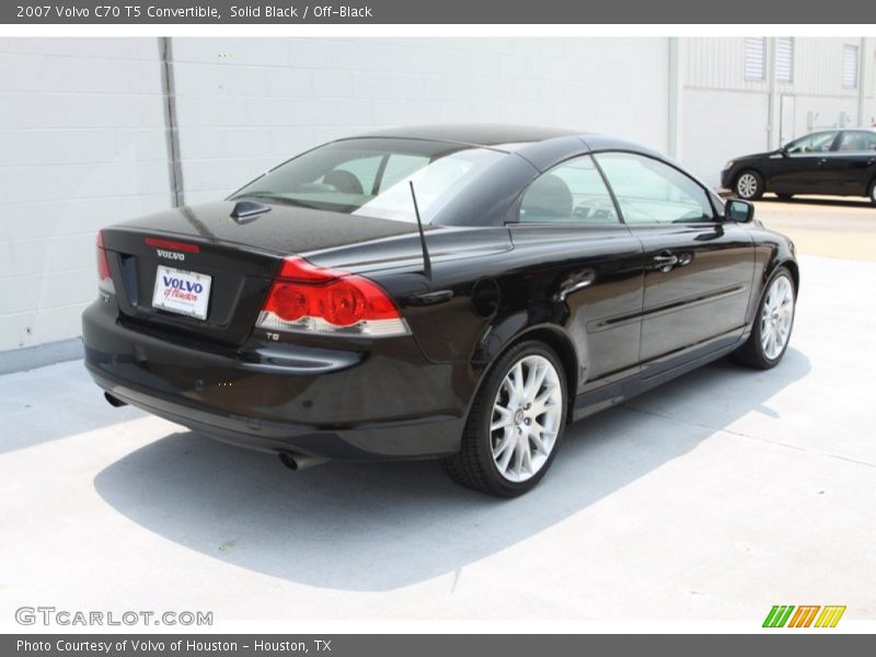 Solid Black / Off-Black 2007 Volvo C70 T5 Convertible