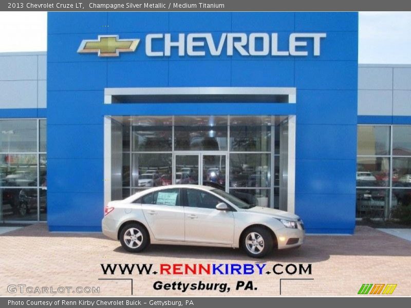 Champagne Silver Metallic / Medium Titanium 2013 Chevrolet Cruze LT