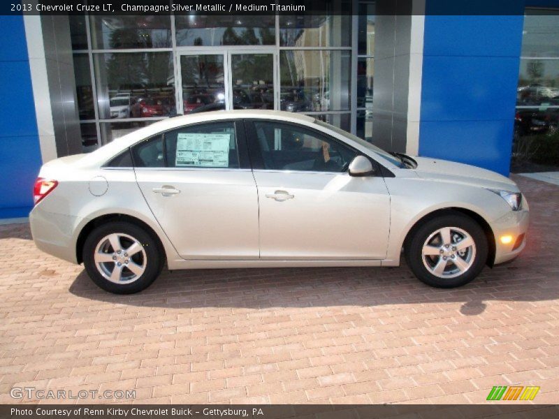 Champagne Silver Metallic / Medium Titanium 2013 Chevrolet Cruze LT