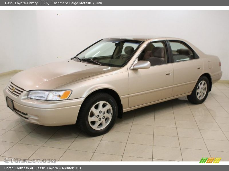 Cashmere Beige Metallic / Oak 1999 Toyota Camry LE V6