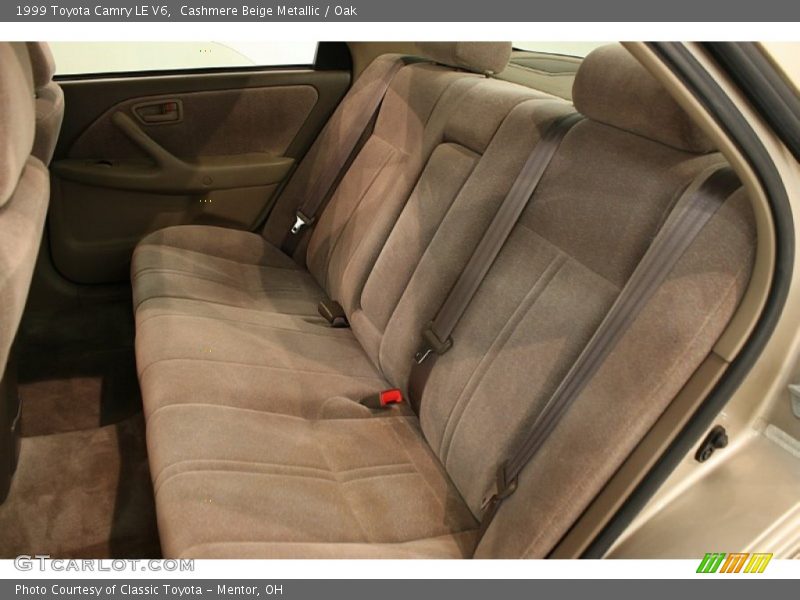 Cashmere Beige Metallic / Oak 1999 Toyota Camry LE V6