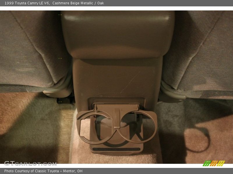 Cashmere Beige Metallic / Oak 1999 Toyota Camry LE V6