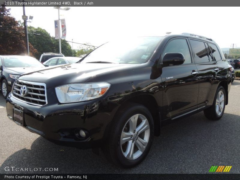 Black / Ash 2010 Toyota Highlander Limited 4WD