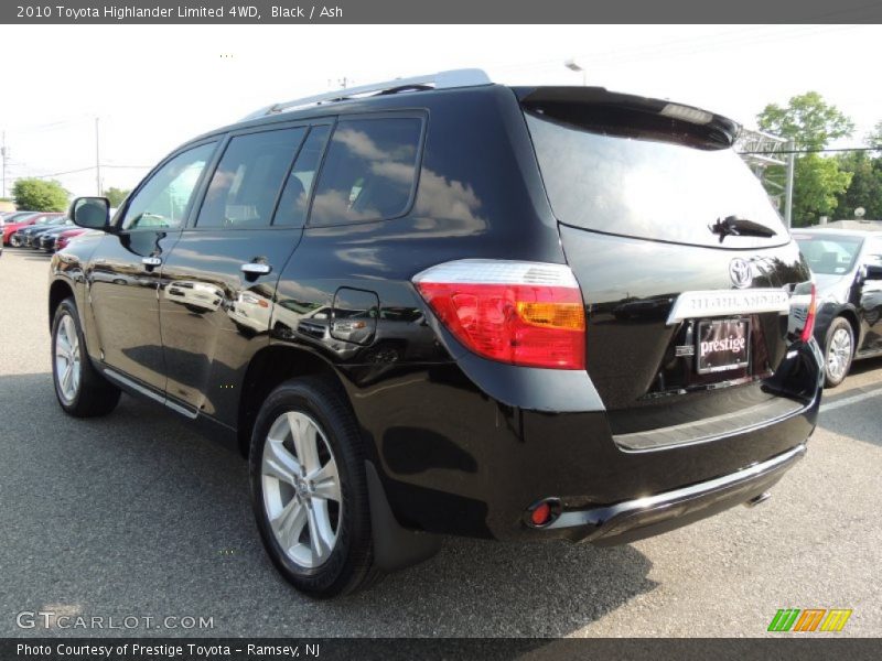 Black / Ash 2010 Toyota Highlander Limited 4WD