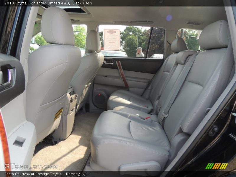 Black / Ash 2010 Toyota Highlander Limited 4WD