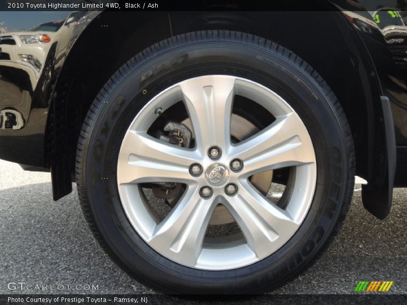 Black / Ash 2010 Toyota Highlander Limited 4WD