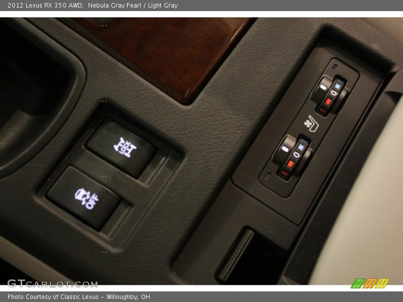 Controls of 2012 RX 350 AWD