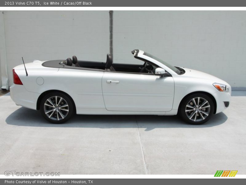 Ice White / Cacao/Off Black 2013 Volvo C70 T5