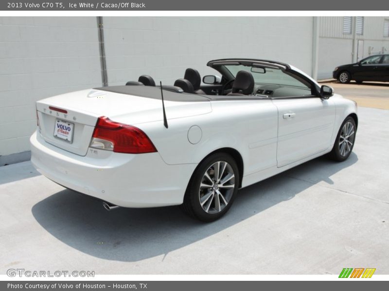 Ice White / Cacao/Off Black 2013 Volvo C70 T5
