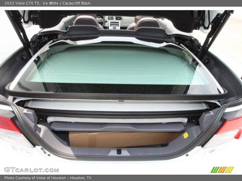 Ice White / Cacao/Off Black 2013 Volvo C70 T5