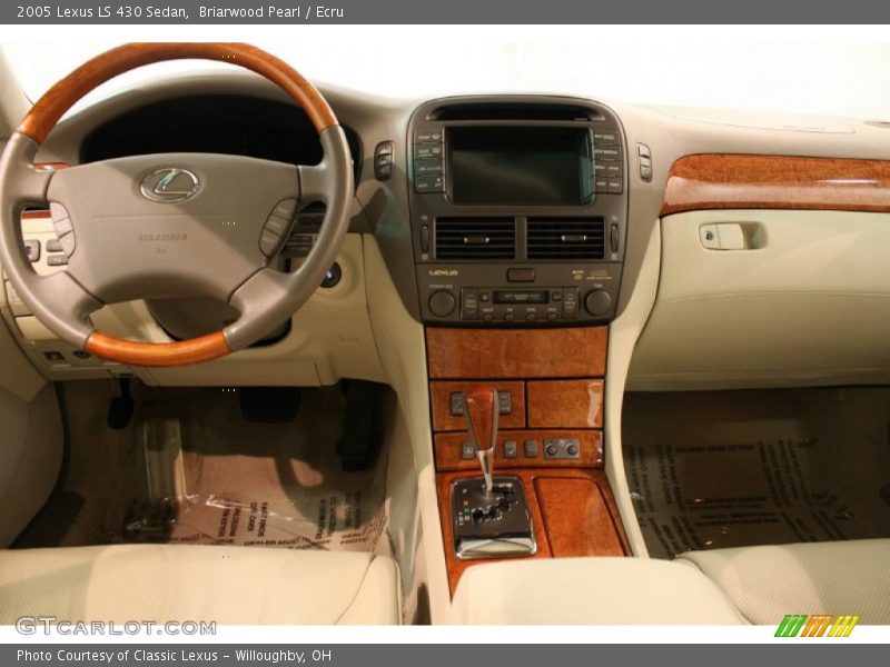 Dashboard of 2005 LS 430 Sedan