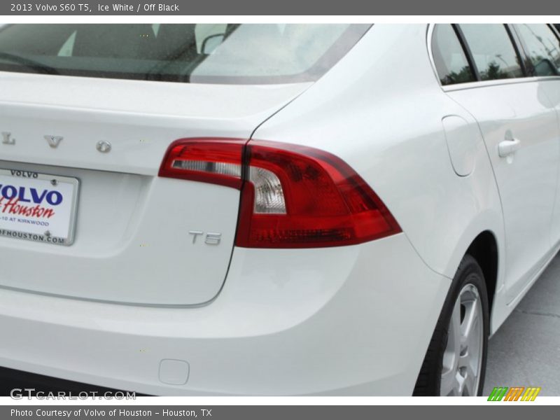 Ice White / Off Black 2013 Volvo S60 T5
