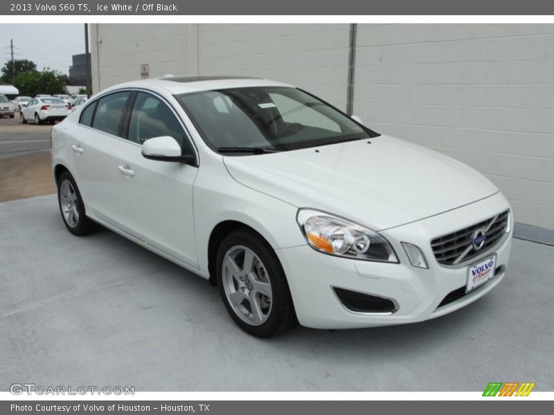 Ice White / Off Black 2013 Volvo S60 T5