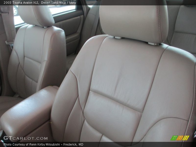 Desert Sand Mica / Ivory 2003 Toyota Avalon XLS