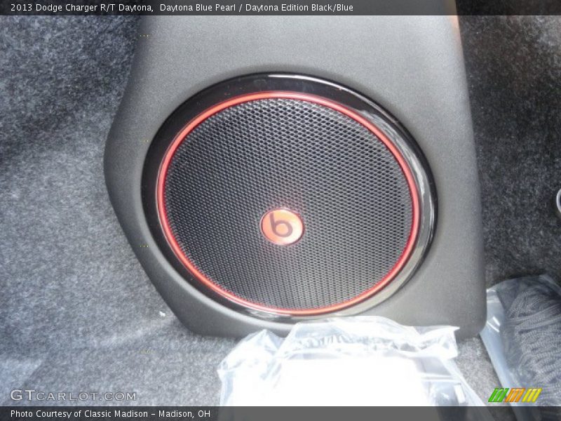 Audio System of 2013 Charger R/T Daytona