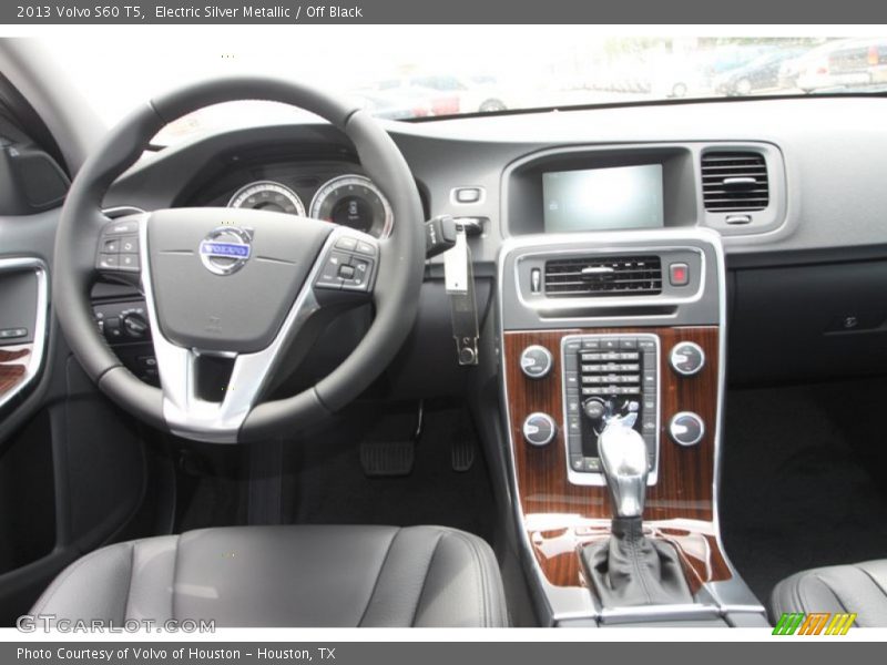 Electric Silver Metallic / Off Black 2013 Volvo S60 T5