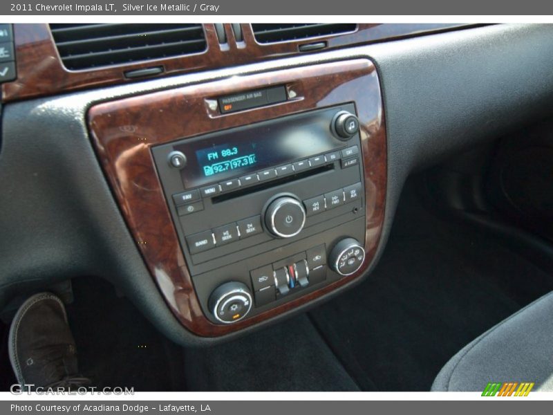 Controls of 2011 Impala LT
