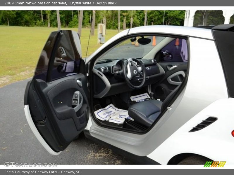  2009 fortwo passion cabriolet Design Black Interior