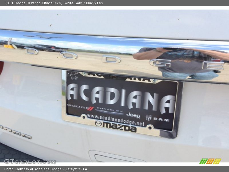 White Gold / Black/Tan 2011 Dodge Durango Citadel 4x4