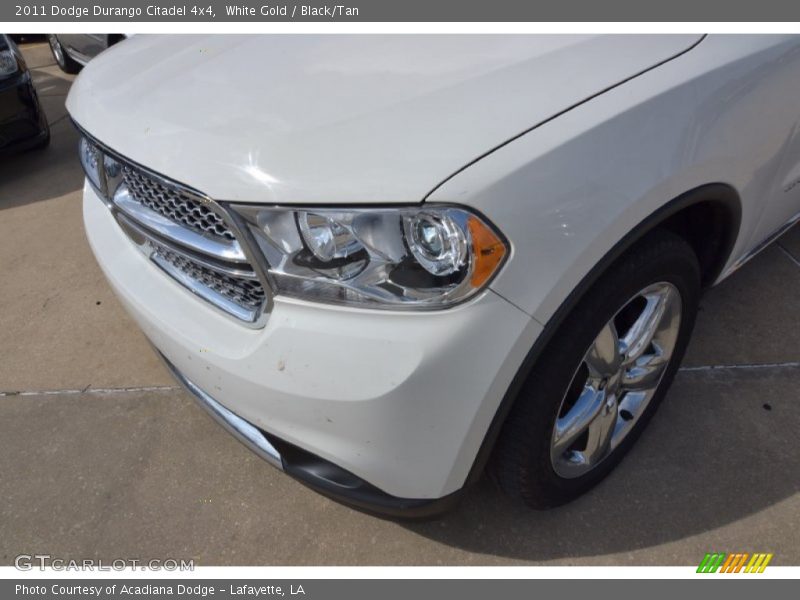 White Gold / Black/Tan 2011 Dodge Durango Citadel 4x4