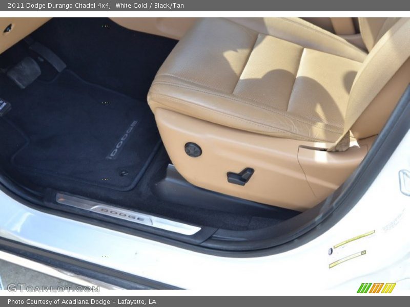 White Gold / Black/Tan 2011 Dodge Durango Citadel 4x4