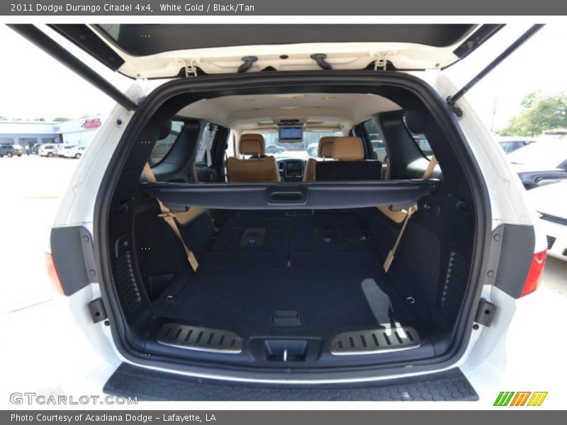 White Gold / Black/Tan 2011 Dodge Durango Citadel 4x4