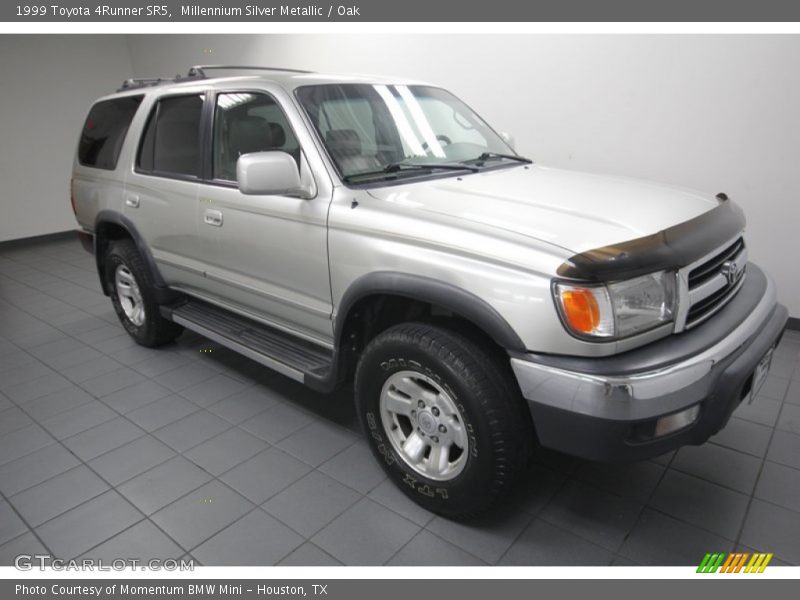 Millennium Silver Metallic / Oak 1999 Toyota 4Runner SR5