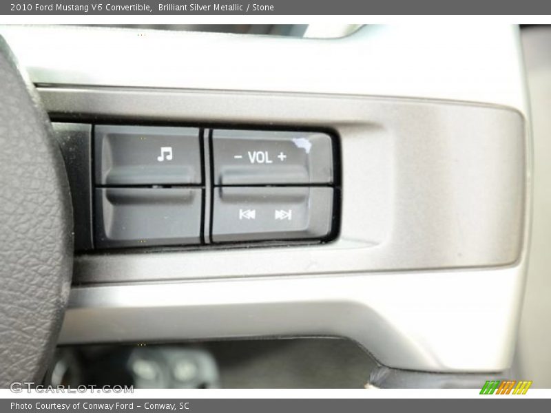 Controls of 2010 Mustang V6 Convertible